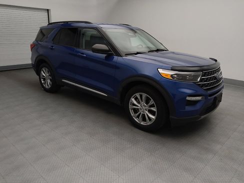 Used 2020 Ford Explorer XLT w/ Equipment Group 202A RWD image 11