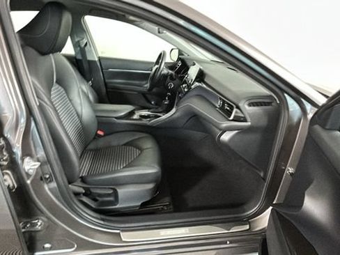 Used 2024 Toyota Camry SE FWD image 30