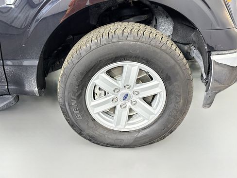 Used 2023 Ford F150 XLT image 30
