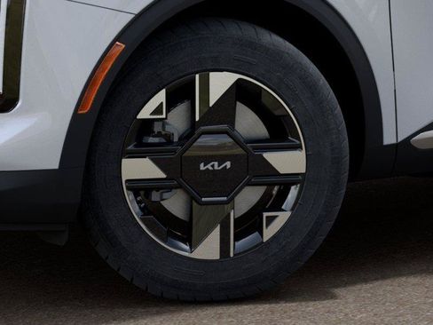 New 2026 Kia Sportage LX FWD image 9