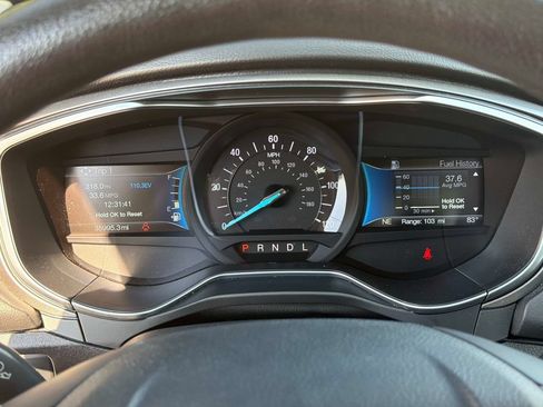 Used 2018 Ford Fusion S FWD image 28