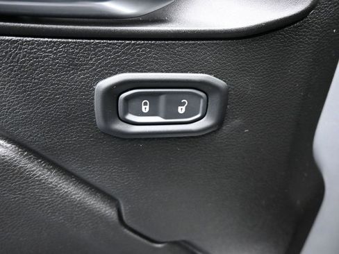 Used 2023 Jeep Gladiator Mojave image 19