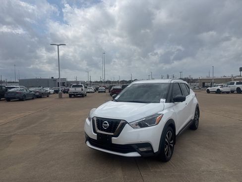Certified 2020 Nissan Kicks SR w/ SR Premium Package image 5