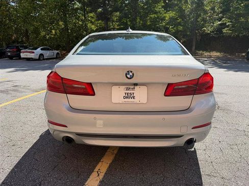 Used 2019 BMW 530i w/ Convenience Package RWD image 5