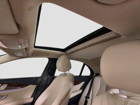 Used 2018 Mercedes-Benz E 300 image 21