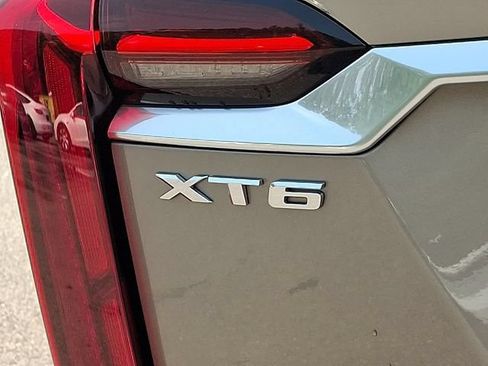 Used 2022 Cadillac XT6 Premium Luxury w/ Technology Package FWD image 42