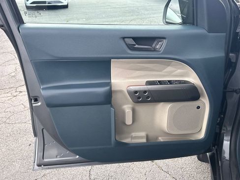 Used 2025 Ford Maverick Lariat AWD/4WD image 11