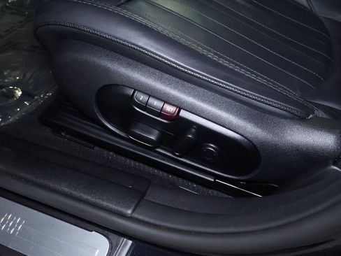 Used 2022 MINI Cooper Clubman S image 18