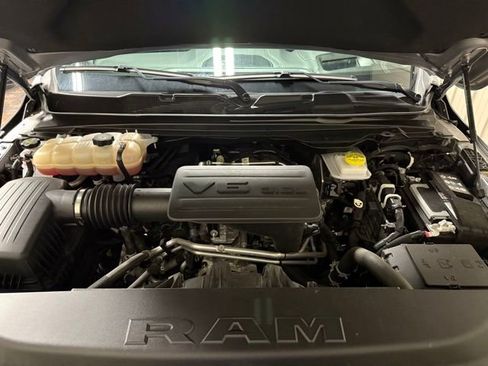 Used 2025 RAM 1500 Big Horn AWD/4WD image 33