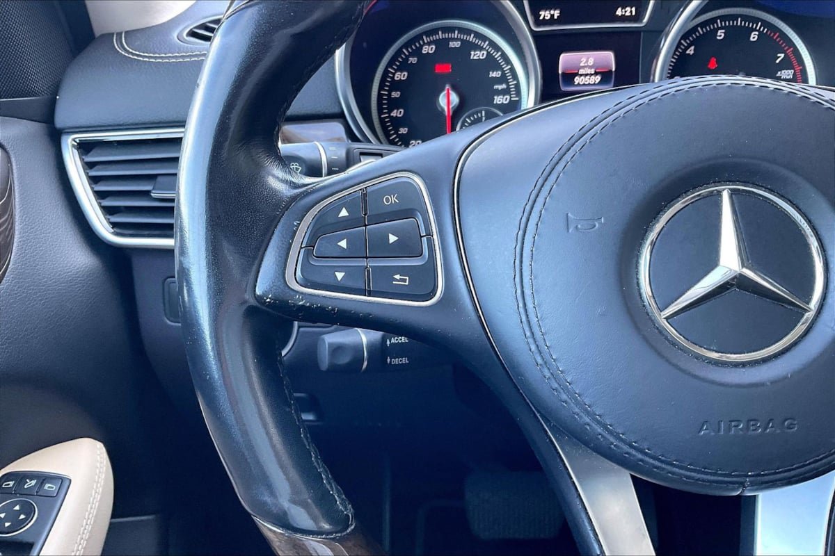 Used 2017 Mercedes-Benz GLS 450 4MATIC w/ Premium Package image 18
