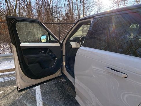 New 2026 Land Rover Range Rover Sport Dynamic SE image 10