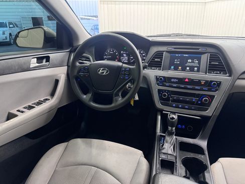 Used 2016 Hyundai Sonata SE image 14