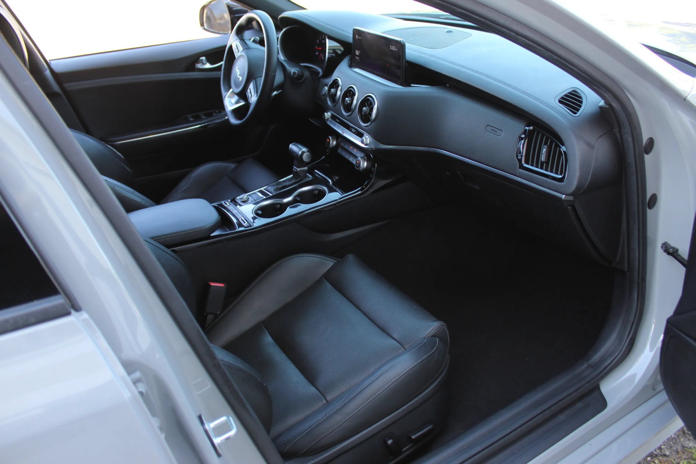 Used 2022 Kia Stinger GT-Line w/ Sun & Sound Package AWD/4WD image 26