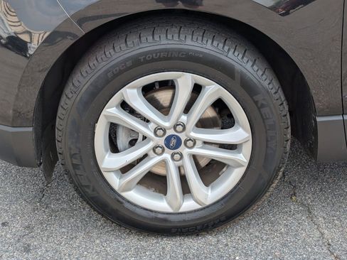 Used 2020 Ford Edge SEL FWD image 13