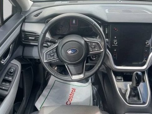 Used 2024 Subaru Outback Premium AWD/4WD image 15