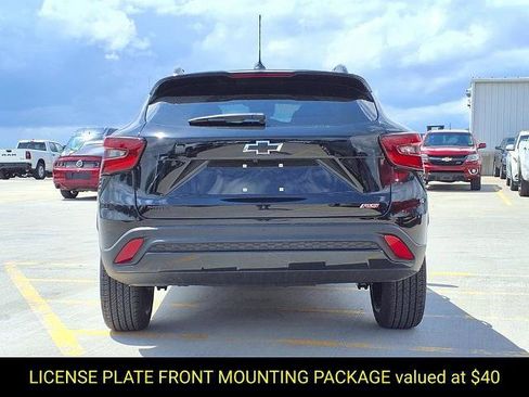 New 2026 Chevrolet Trax RS w/ Driver Confidence Package FWD image 4