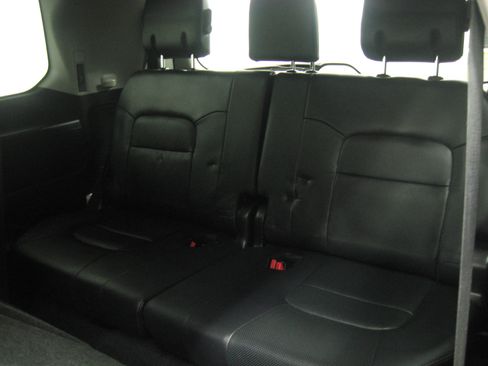 Certified 2017 Toyota Land Cruiser image 14