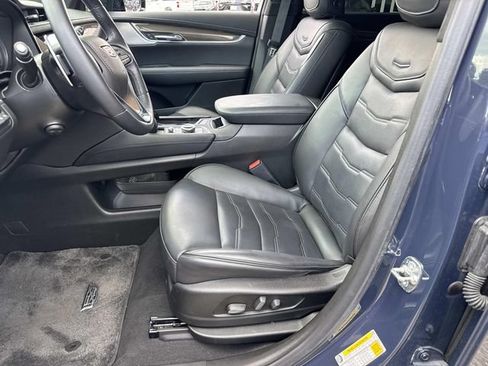 Used 2024 Cadillac XT6 Sport w/ LPO, Onyx Lite Package AWD/4WD image 18