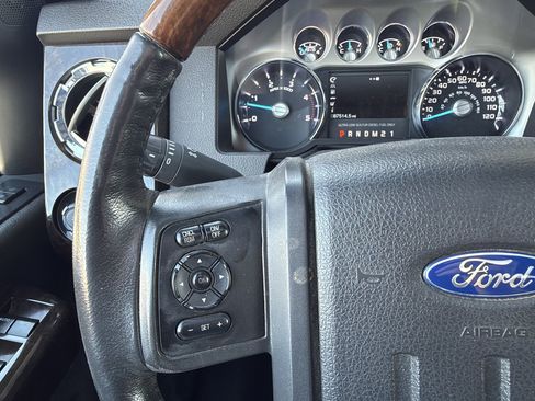 Used 2016 Ford F350 Platinum w/ Platinum Package AWD/4WD image 26