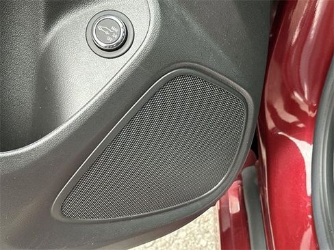 Used 2023 Buick Encore GX Select w/ Sport Touring Package image 21