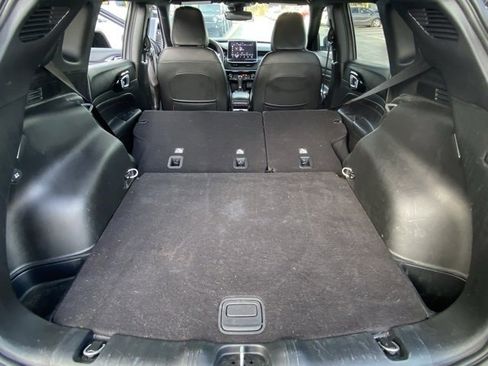 Used 2024 Jeep Compass Trailhawk image 27