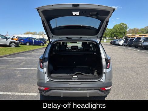 Used 2023 Hyundai Tucson Limited w/ Cargo Package AWD/4WD image 25