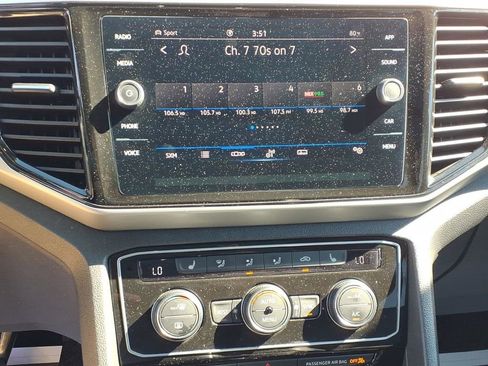 Used 2022 Volkswagen Atlas SE image 6