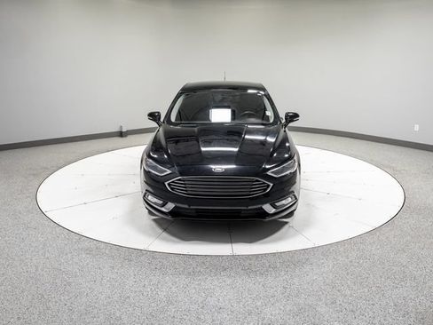 Used 2017 Ford Fusion SE w/ Fusion SE Technology Package AWD/4WD image 24