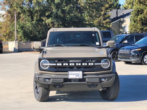 New 2025 Ford Bronco Outer Banks image 27