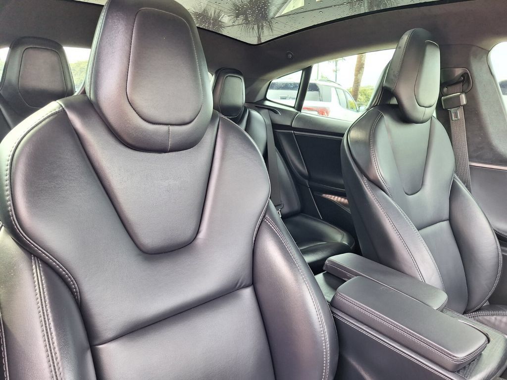 Used 2019 Tesla Model S Standard Range AWD/4WD image 31