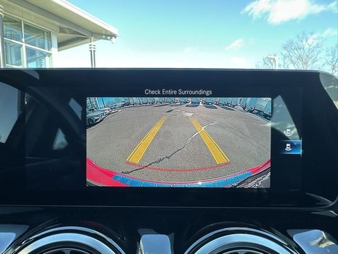 Certified 2022 Mercedes-Benz GLA 250 4MATIC image 22