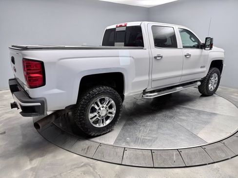 Used 2019 Chevrolet Silverado 2500 High Country w/ Duramax Plus Package AWD/4WD image 5