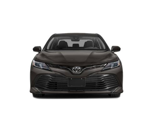Used 2018 Toyota Camry LE FWD image 4