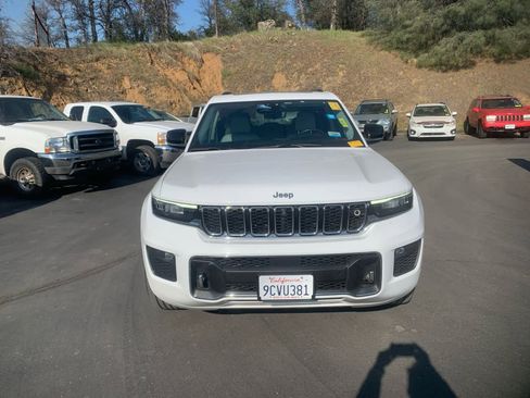 Used 2022 Jeep Grand Cherokee Overland w/ Adv Protech Group III image 2