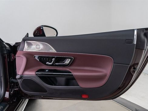 Used 2024 Mercedes-Benz SL 55 AMG 4MATIC w/ Manufactur Interior Package image 42