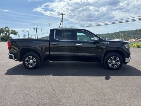 Used 2026 GMC Sierra 1500 SLT AWD/4WD image 4
