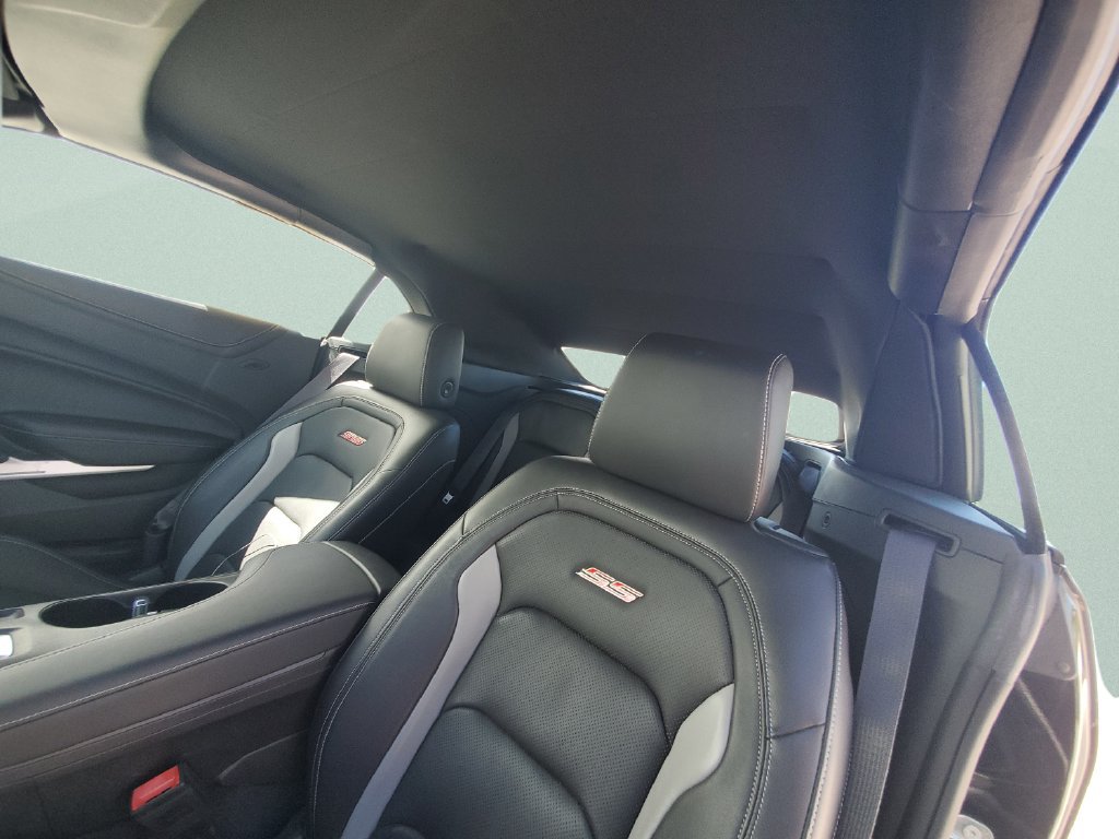 Used 2016 Chevrolet Camaro SS RWD image 17