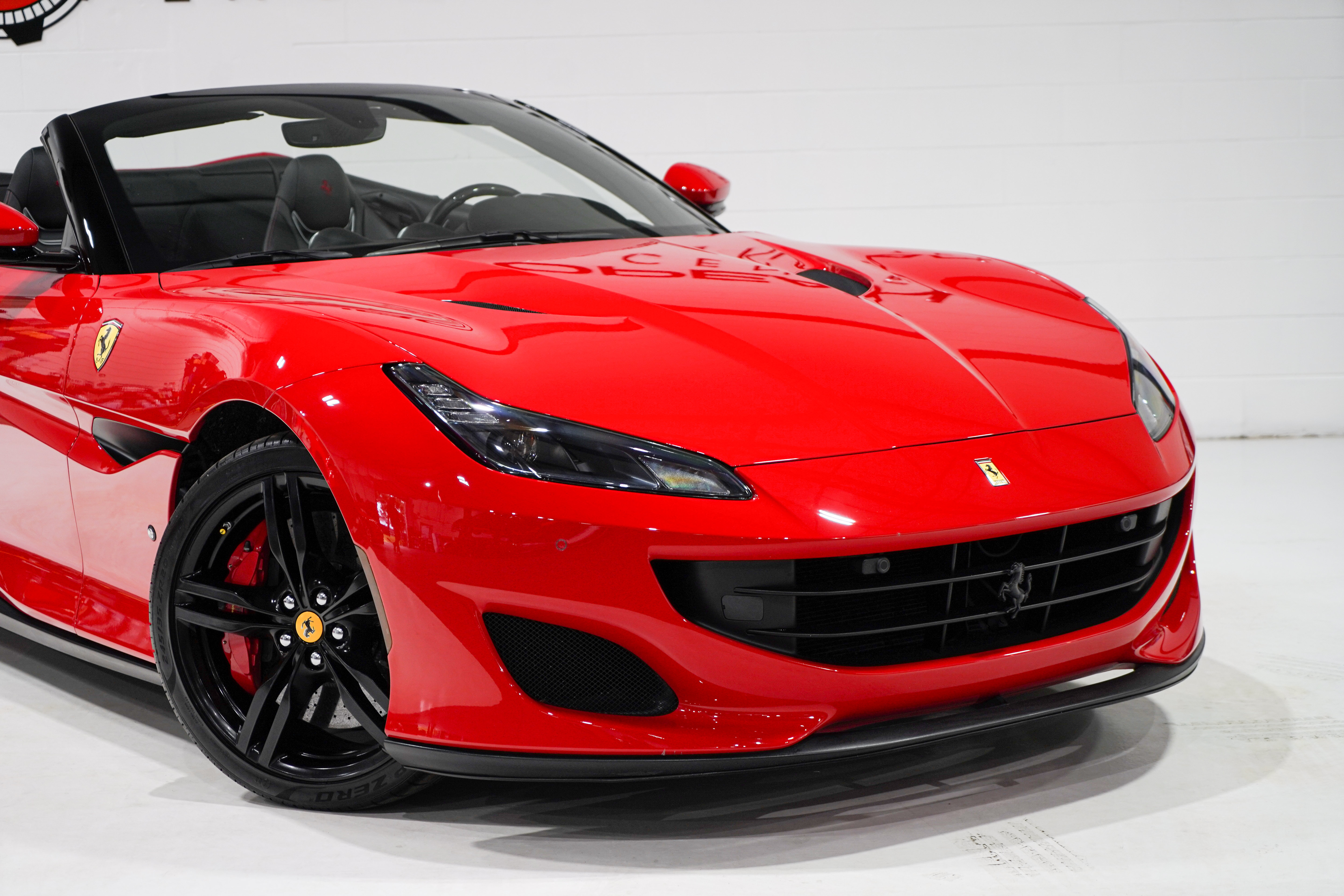 Used 2019 Ferrari Portofino RWD image 25