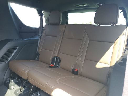 New 2026 Chevrolet Tahoe High Country AWD/4WD image 13