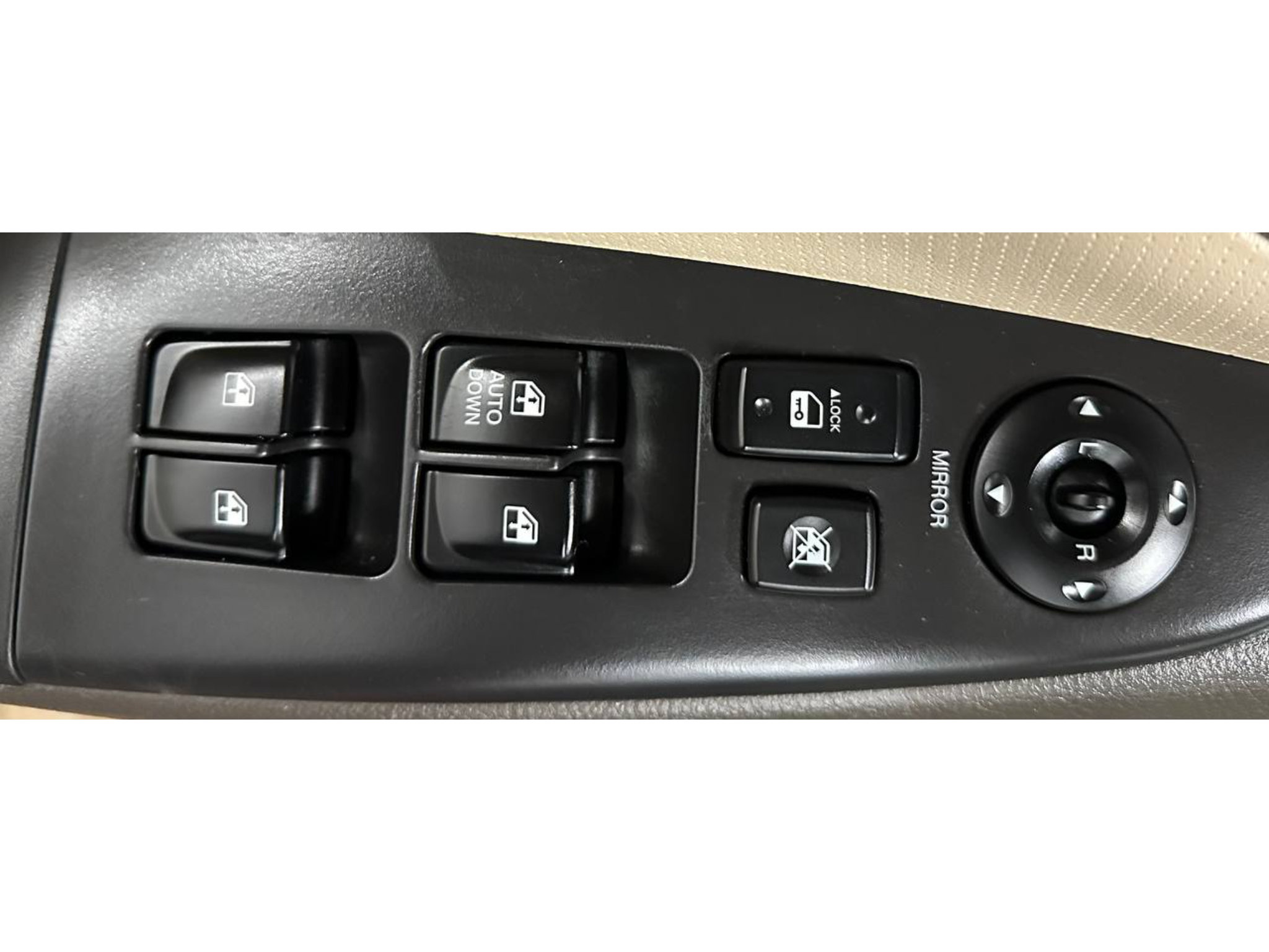 Used 2008 Hyundai Elantra SE FWD image 23