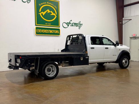 Used 2024 RAM 5500 SLT w/ Quick Order Package 2YG SLT AWD/4WD image 3