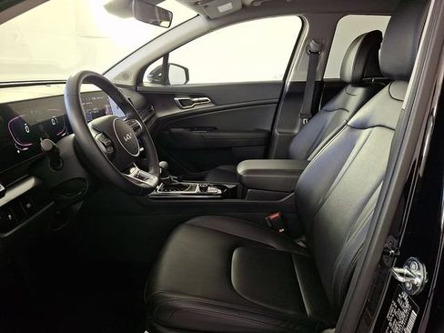 Used 2025 Kia Sportage EX FWD image 15