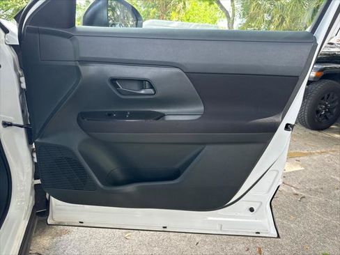 Used 2025 Nissan Kicks S FWD image 21