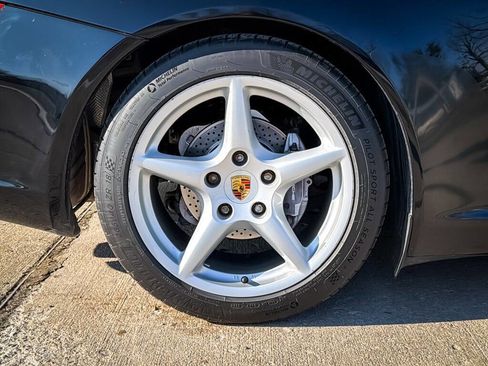 Used 2005 Porsche 911 Carrera image 12