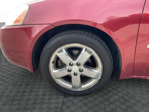 Used 2009 Pontiac G6 GT w/ Sun And Sound Plus Package FWD image 14