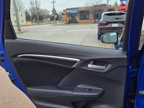 Used 2020 Honda Fit LX image 17