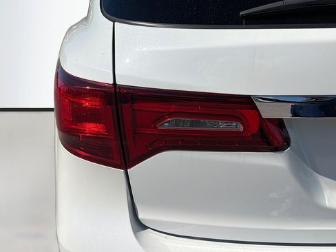 Used 2020 Acura MDX FWD w/ Advance Package image 13