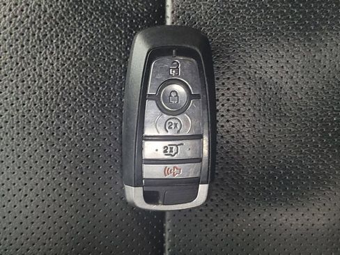Used 2019 Ford Explorer Limited FWD image 32