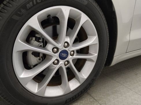 Used 2019 Ford Fusion SE FWD image 31