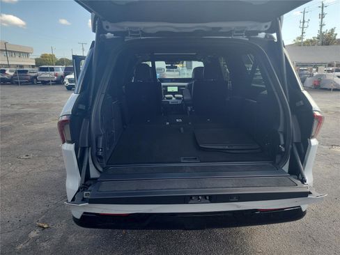 New 2026 Lincoln Navigator L Reserve w/ Jet Appearance Package image 19